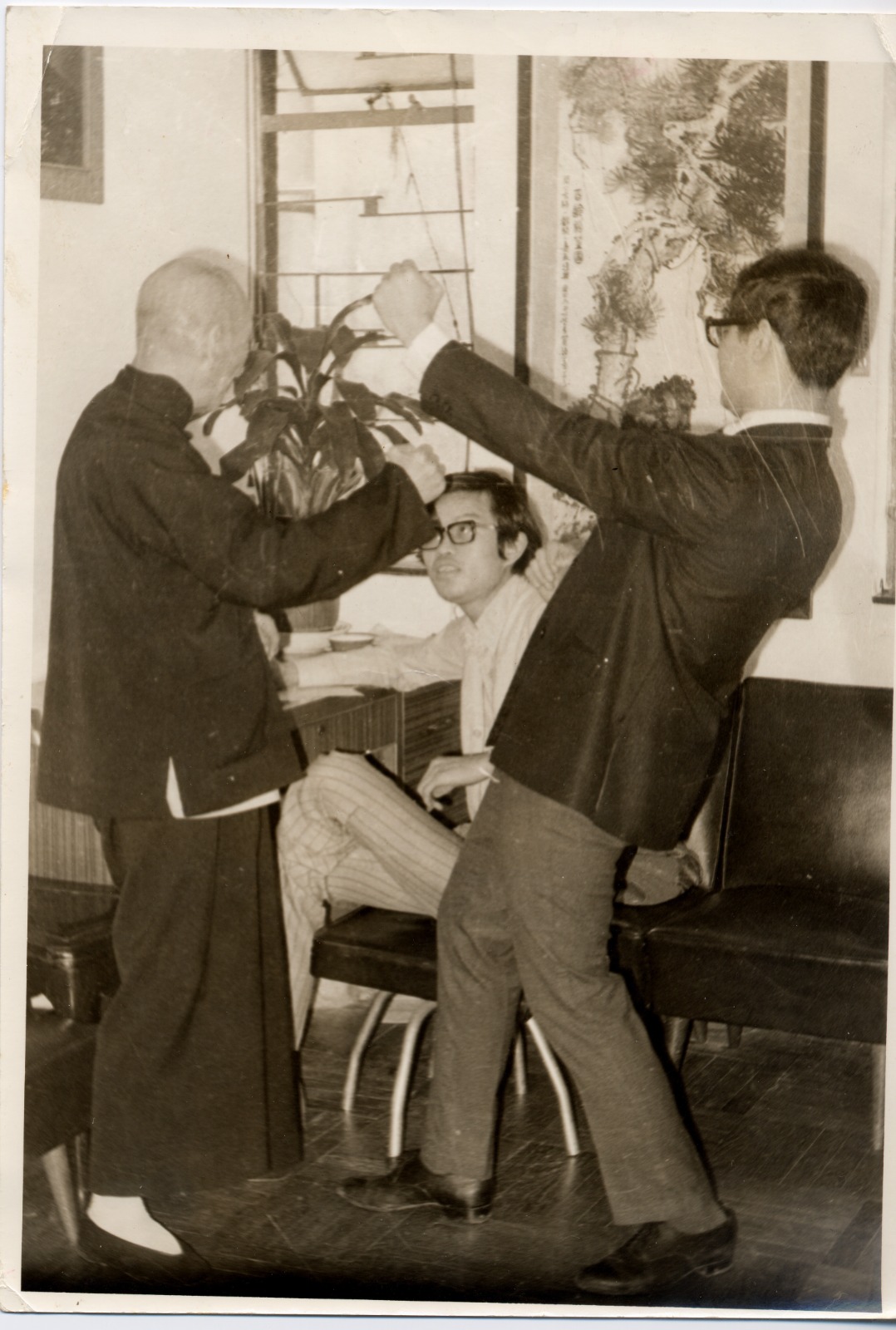 國際詠春研習營上眾多學員練習黐手